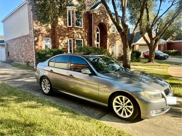 2011 BMW E90 3 Series Sedan - Image 9 of 9