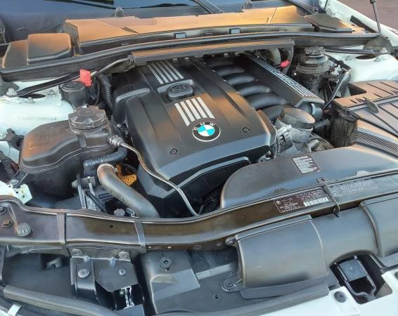 2011 BMW E90 3 Series Sedan - Image 11 of 16