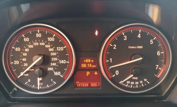 2011 BMW E90 3 Series Sedan - Image 15 of 16