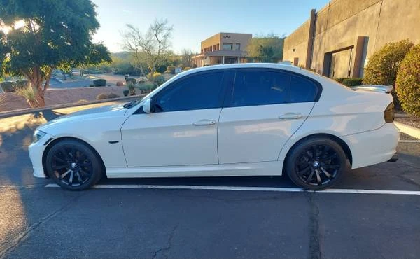 2011 BMW E90 3 Series Sedan - Image 3 of 16