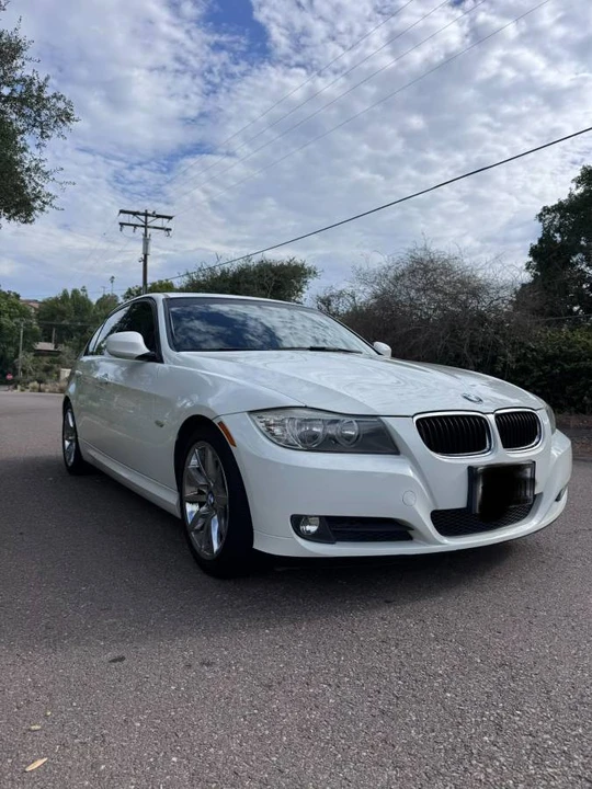 2011 BMW E90 3 Series Sedan - Image 3 of 10