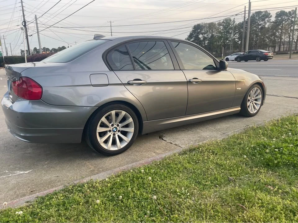 2011 BMW E90 3 Series Sedan - Image 7 of 16