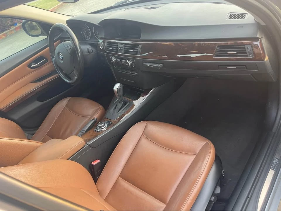 2011 BMW E90 3 Series Sedan - Image 11 of 16