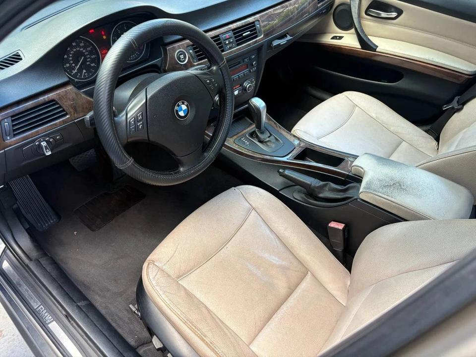 2011 BMW E90 3 Series Sedan - Image 9 of 12