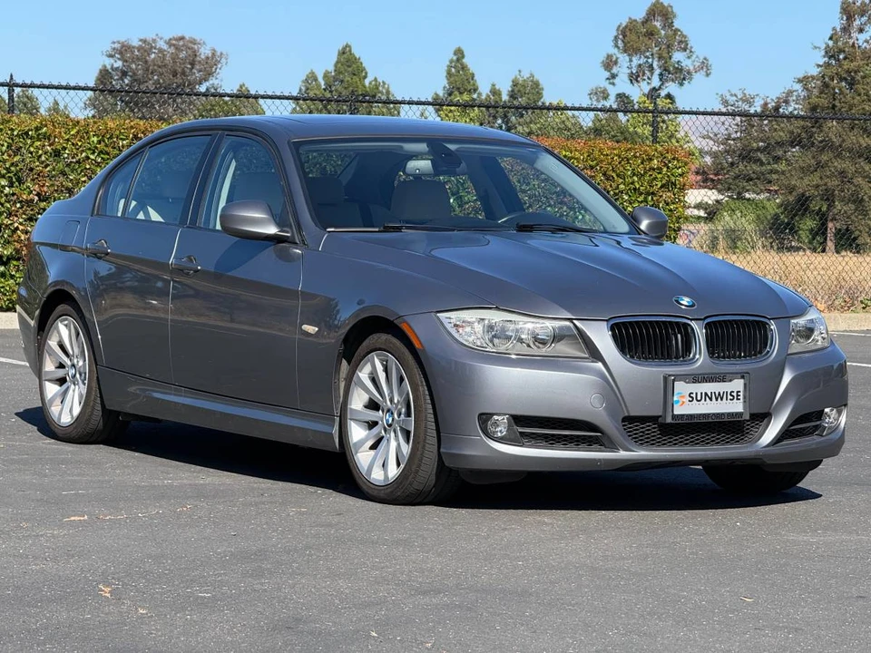 2011 BMW E90 3 Series Sedan - Image 2 of 13