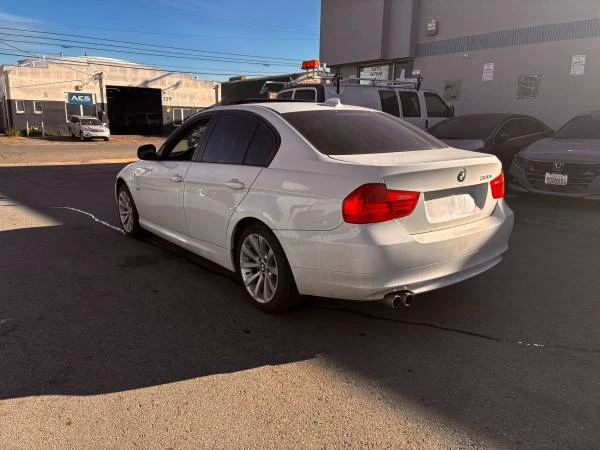 2011 BMW E90 3 Series Sedan - Image 4 of 6
