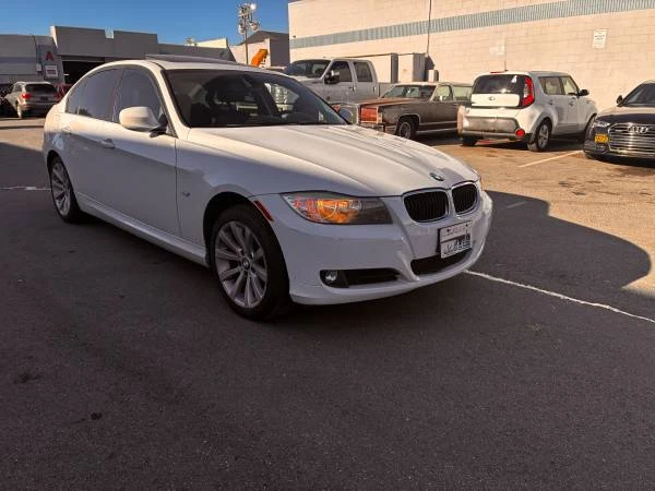 2011 BMW E90 3 Series Sedan - Image 5 of 6