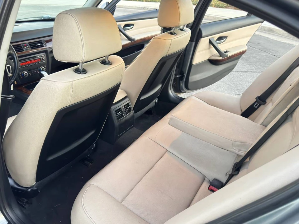 2011 BMW E90 3 Series Sedan - Image 10 of 17