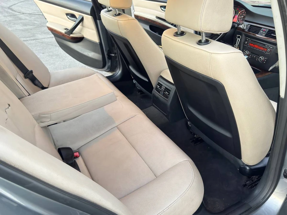 2011 BMW E90 3 Series Sedan - Image 11 of 17