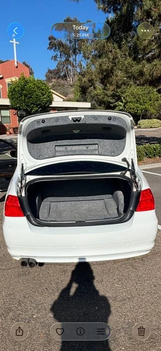 2011 BMW E90 3 Series Sedan - Image 13 of 14