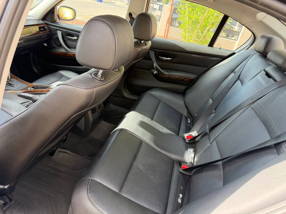 2011 BMW E90 3 Series Sedan - Image 4 of 10