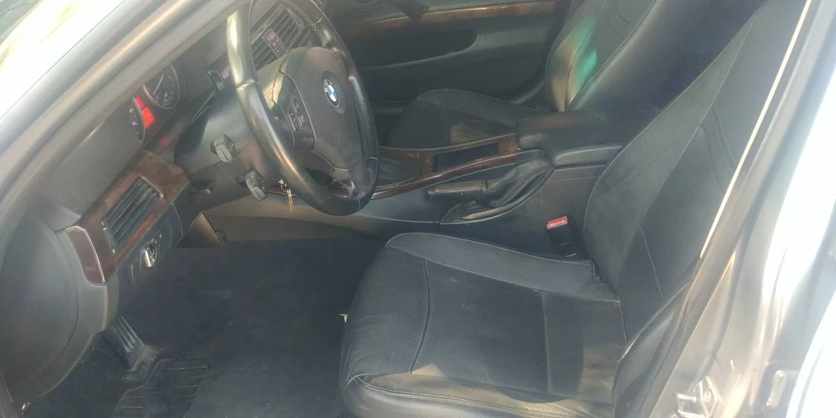 2011 BMW E90 3 Series Sedan - Image 3 of 10