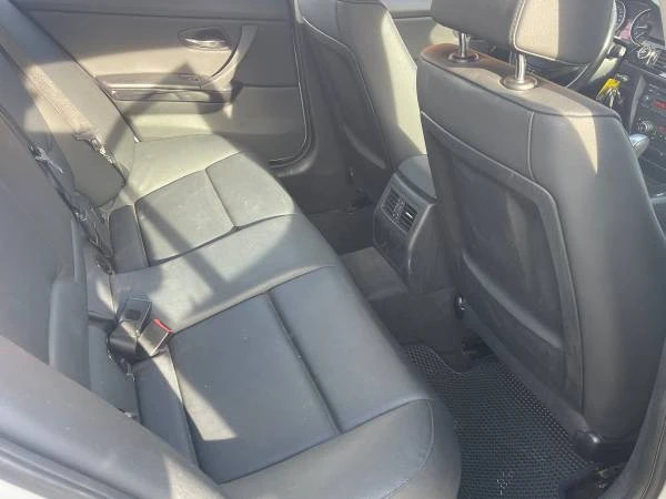 2011 BMW E90 3 Series Sedan - Image 14 of 15
