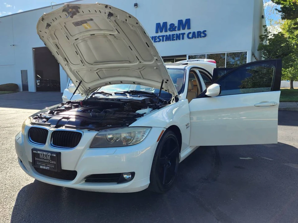 2011 BMW E90 3 Series Sedan - Image 22 of 24