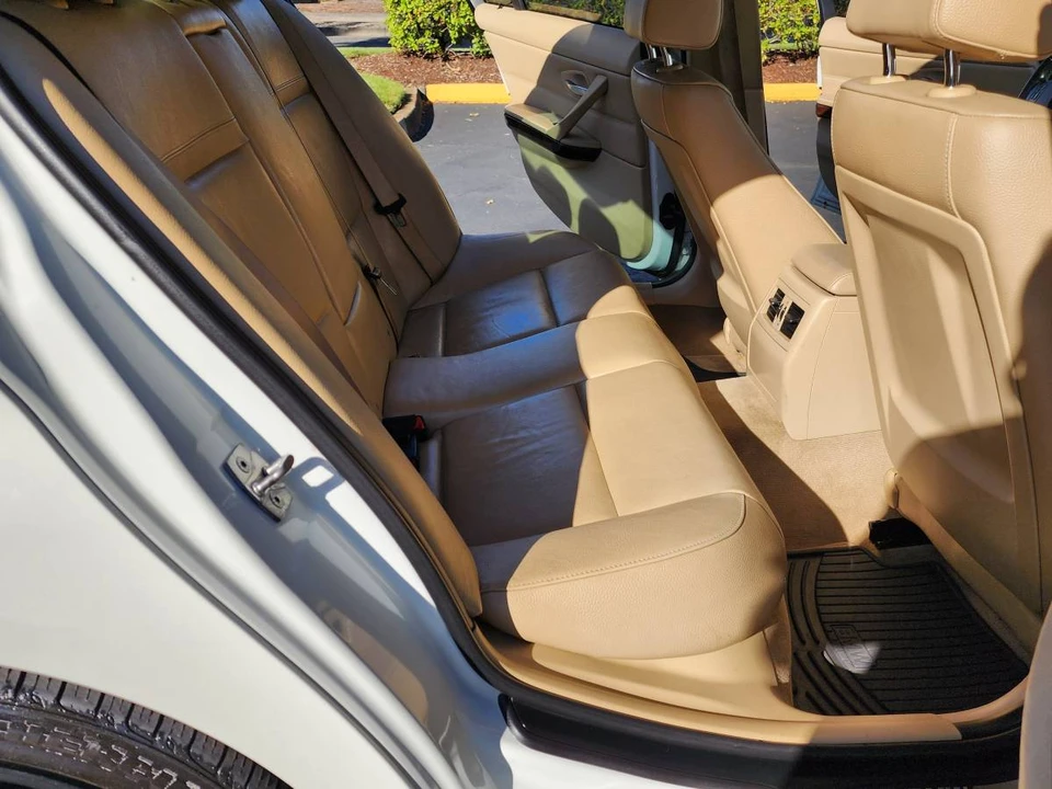 2011 BMW E90 3 Series Sedan - Image 10 of 24