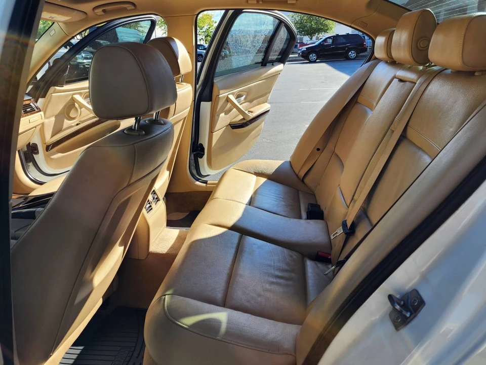 2011 BMW E90 3 Series Sedan - Image 9 of 24