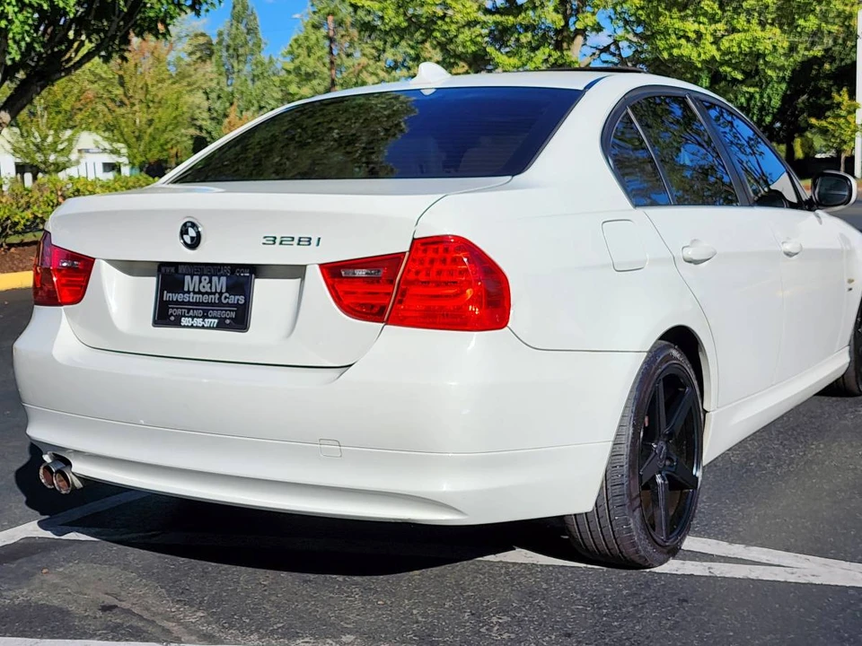2011 BMW E90 3 Series Sedan - Image 6 of 24