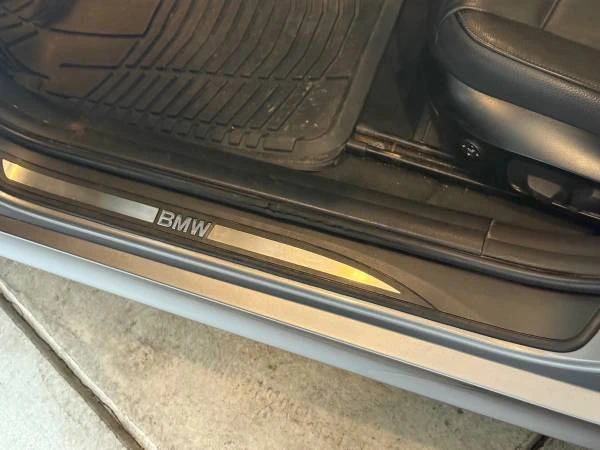 2011 BMW E90 3 Series Sedan - Image 11 of 19