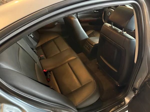 2011 BMW E90 3 Series Sedan - Image 14 of 19