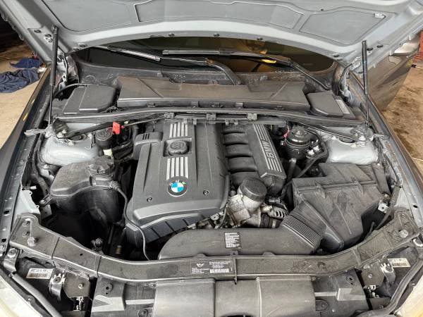 2011 BMW E90 3 Series Sedan - Image 19 of 19