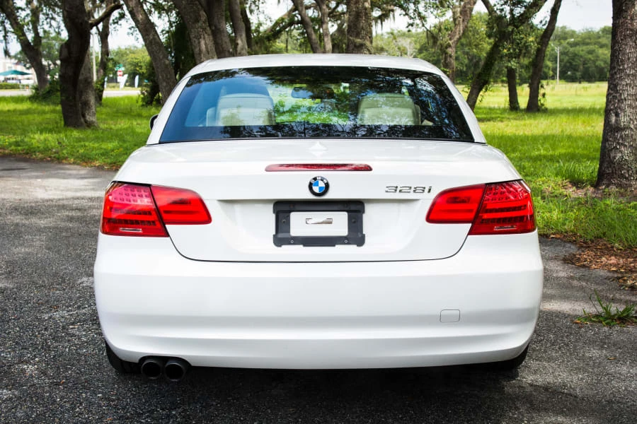2011 BMW E93 3 Series Convertible - Image 6 of 9