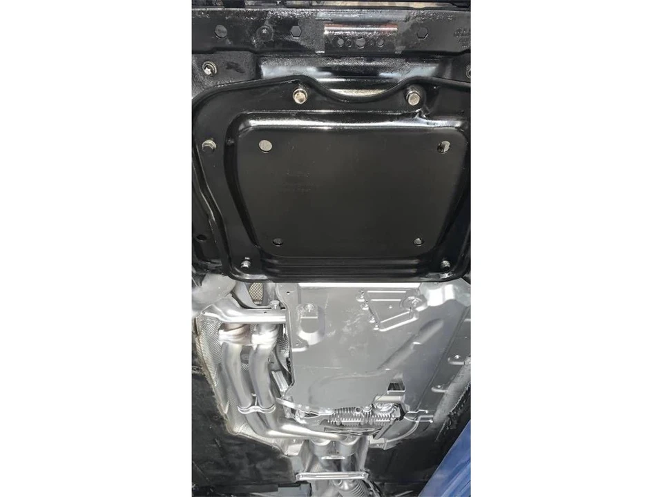 2011 BMW E90 3 Series Sedan - Image 12 of 18