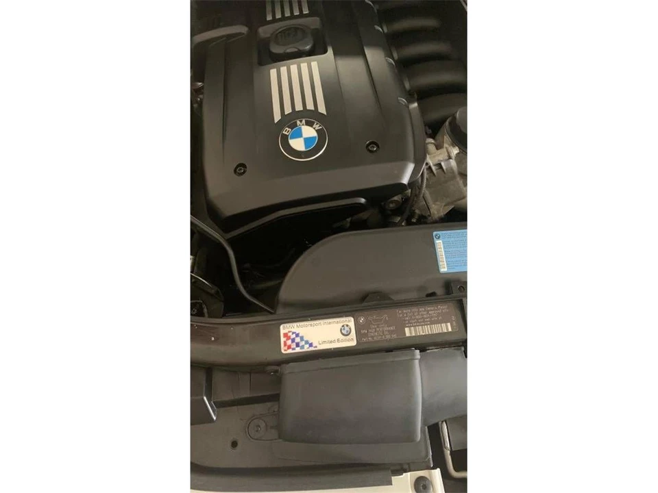 2011 BMW E90 3 Series Sedan - Image 10 of 18