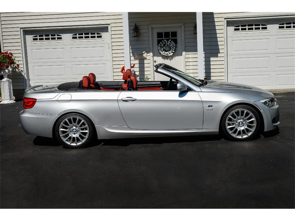 2011 BMW E90 3 Series Sedan - Image 6 of 31