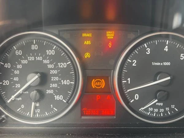 2011 BMW E90 3 Series Sedan - Image 11 of 11