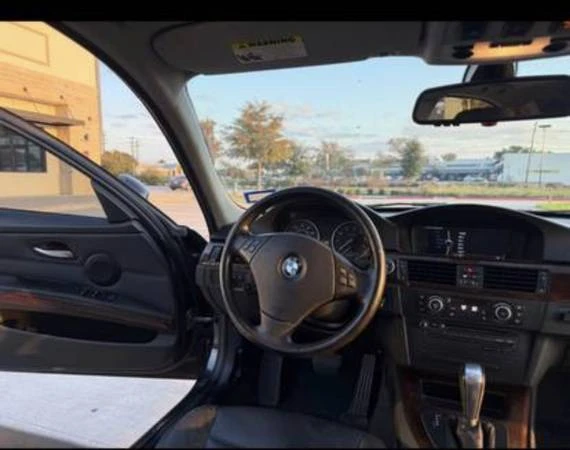 2011 BMW E90 3 Series Sedan - Image 3 of 4