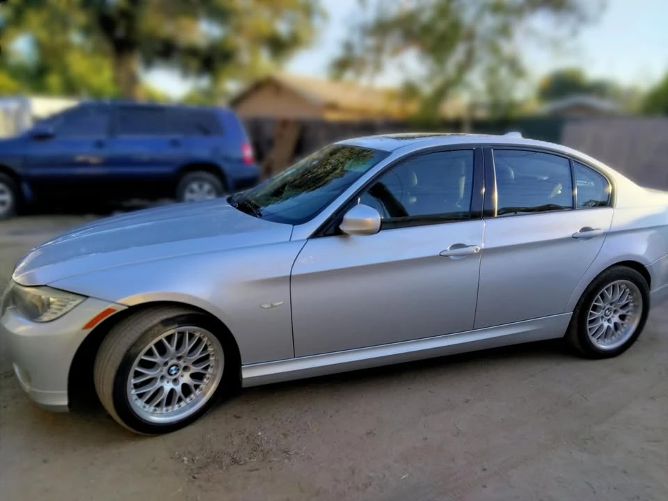 2011 BMW E90 3 Series Sedan - Image 7 of 9