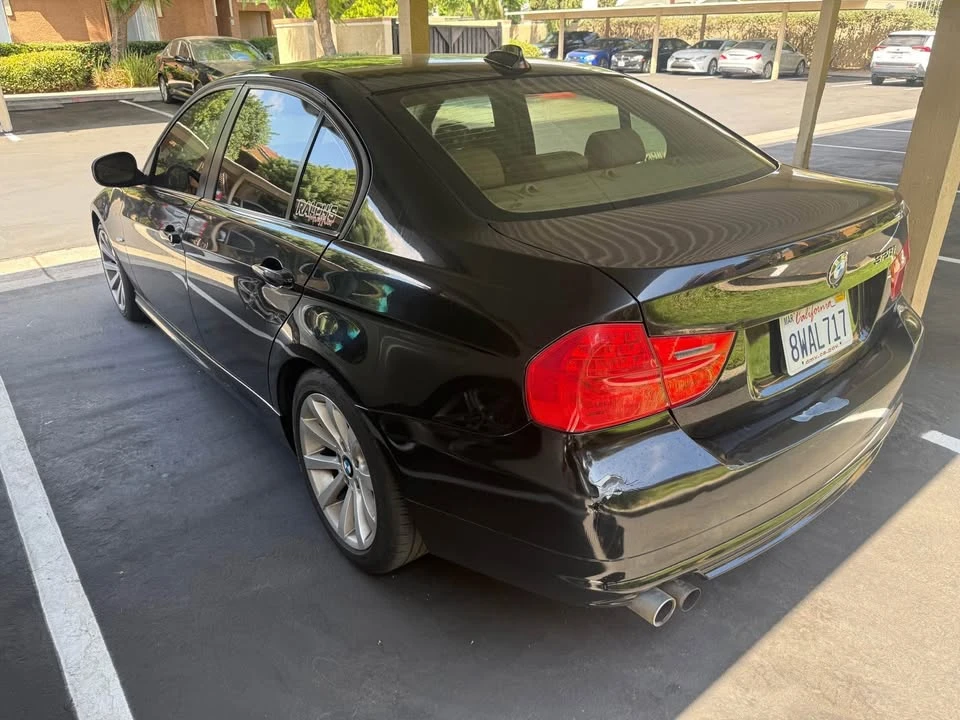 2011 BMW E90 3 Series Sedan - Image 2 of 9