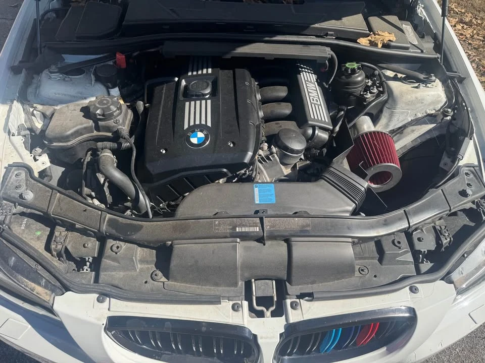 2011 BMW E90 3 Series Sedan - Image 3 of 8