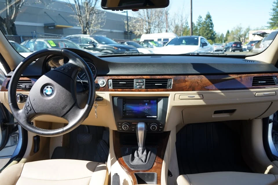 2011 BMW E90 3 Series Sedan - Image 15 of 15