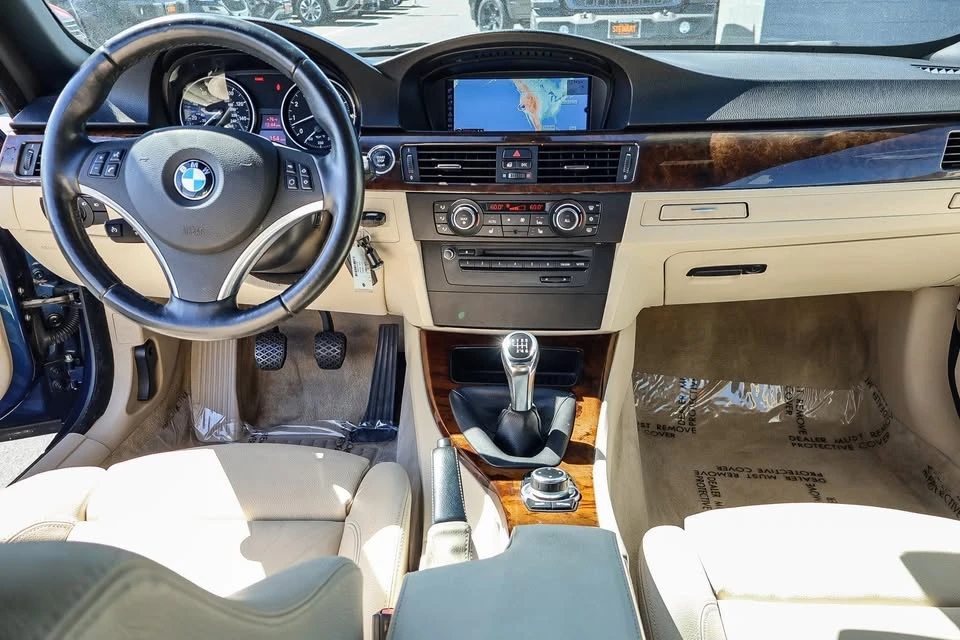 2011 BMW E90 3 Series Sedan - Image 7 of 10