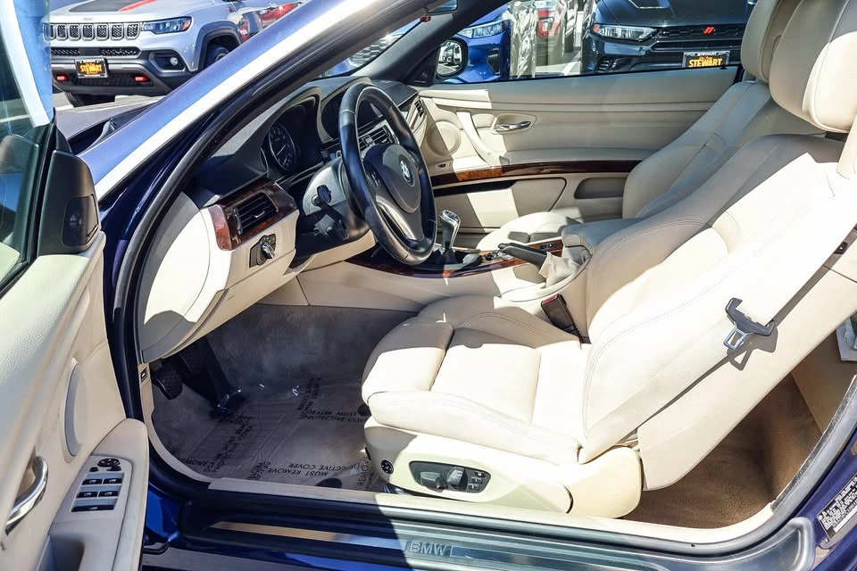 2011 BMW E90 3 Series Sedan - Image 2 of 10