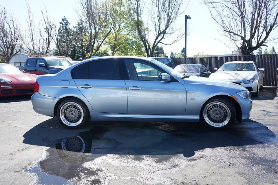 2011 BMW E90 3 Series Sedan - Image 6 of 15
