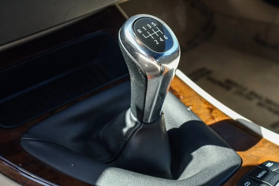 2011 BMW E90 3 Series Sedan - Image 9 of 10