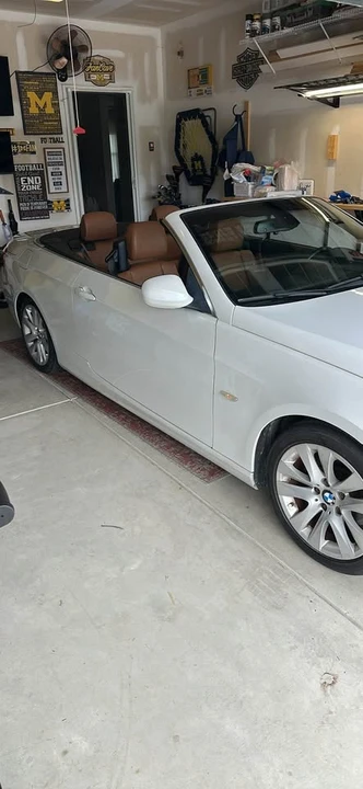2011 BMW E90 3 Series Sedan - Image 3 of 7