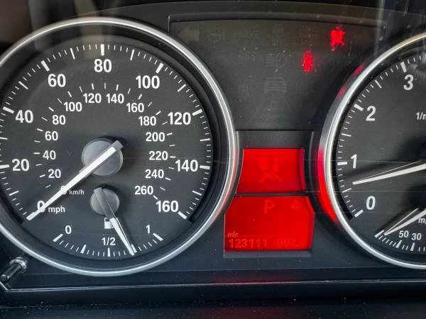 2011 BMW E90 3 Series Sedan - Image 8 of 18