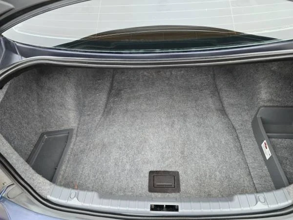 2011 BMW E90 3 Series Sedan - Image 15 of 20