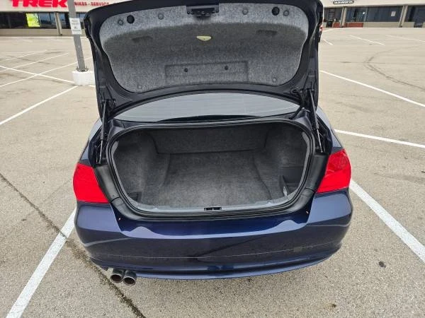2011 BMW E90 3 Series Sedan - Image 16 of 20