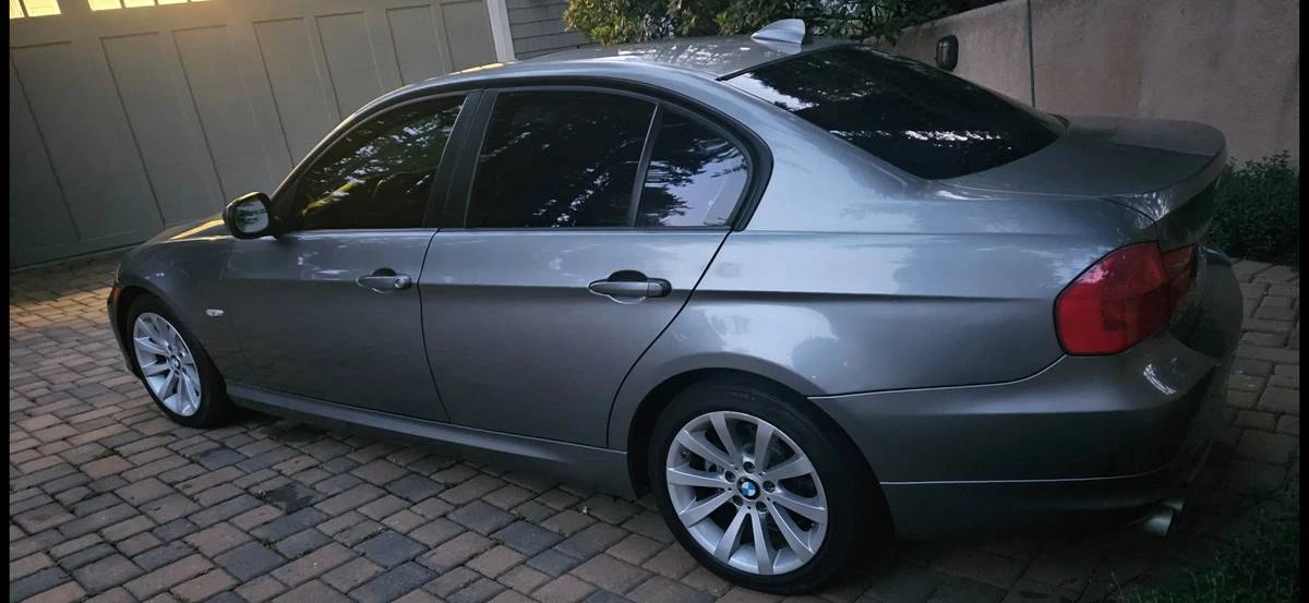 2011 BMW E90 3 Series Sedan - Image 3 of 8