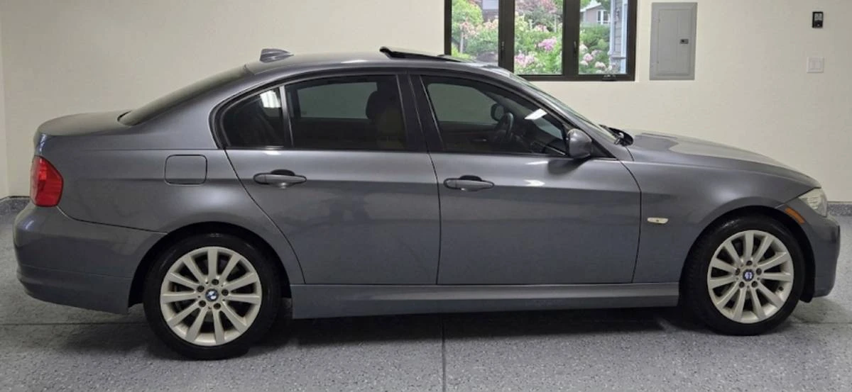 2011 BMW E90 3 Series Sedan - Image 2 of 7