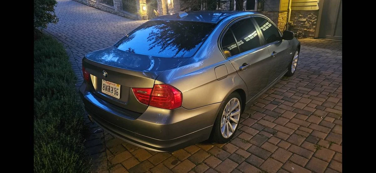 2011 BMW E90 3 Series Sedan - Image 4 of 8