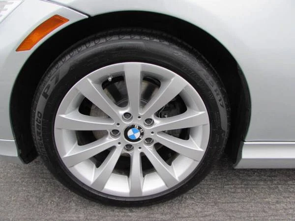 2011 BMW E90 3 Series Sedan - Image 5 of 15