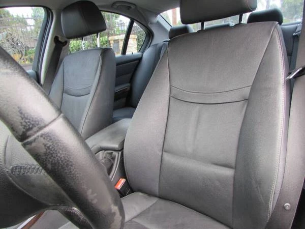 2011 BMW E90 3 Series Sedan - Image 10 of 15