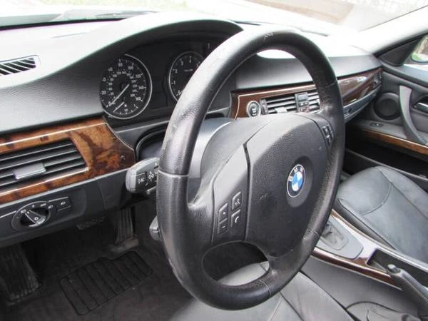 2011 BMW E90 3 Series Sedan - Image 8 of 15
