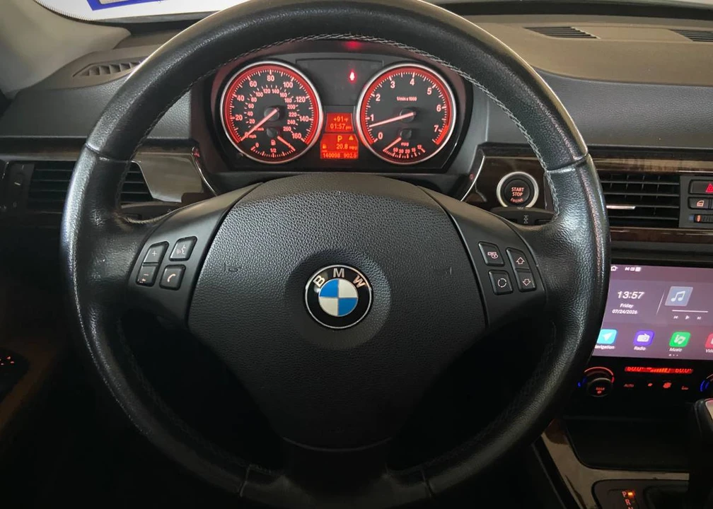 2011 BMW E90 3 Series Sedan - Image 17 of 24