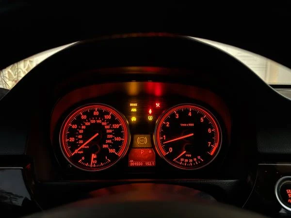 2011 BMW E90 3 Series Sedan - Image 8 of 9